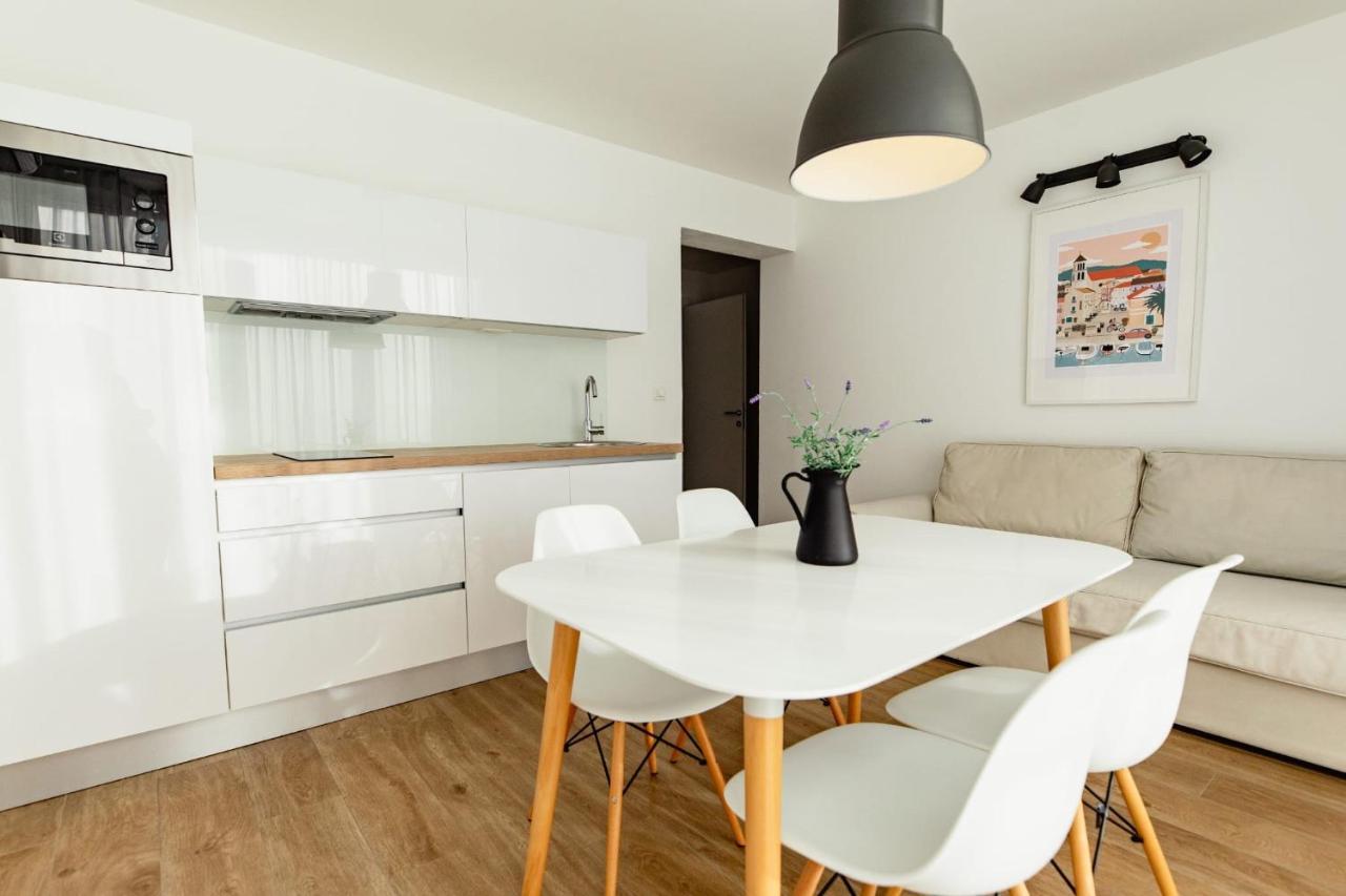 Olive Tree Apartments Apartment *
