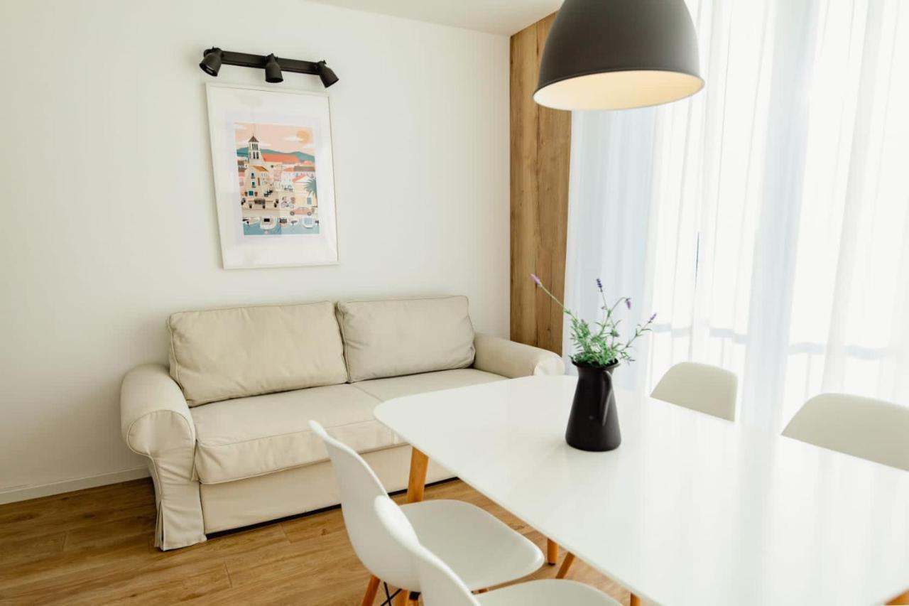 Olive Tree Apartments Apartment *